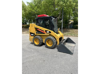 Locação financeira de CAT 226B3 CAT 226B3: foto 2