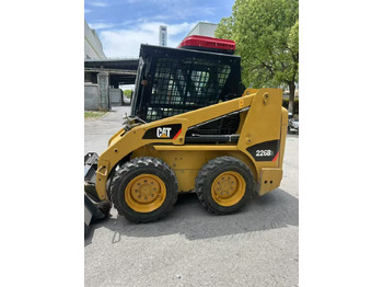 Locação financeira de CAT 226B3 CAT 226B3: foto 3