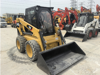 Mini pá carregadora CAT 246D: foto 4