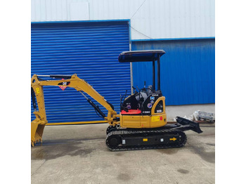 Mini escavadeira CATERPILLAR 303E