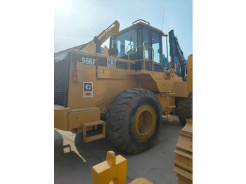 Pá carregadora de rodas CATERPILLAR 966F: foto 2