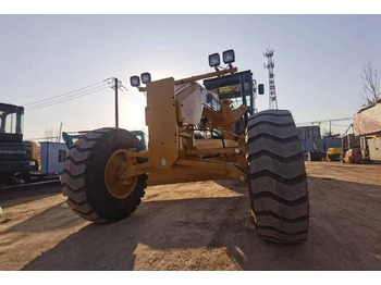 Motoniveladora CATERPILLAR 120K