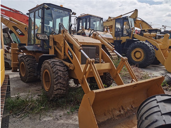 Retroescavadeira Caterpillar 420F: foto 2