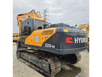 Escavadora de rastos Hyundai R220LC-9s: foto 4