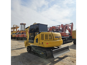 Mini escavadeira KOMATSU PC70-8