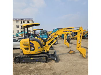 Mini escavadeira KOMATSU PC30