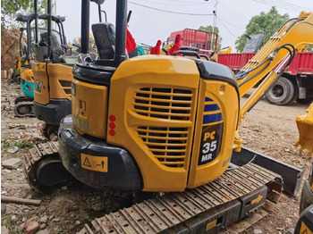 Mini escavadeira KOMATSU PC35