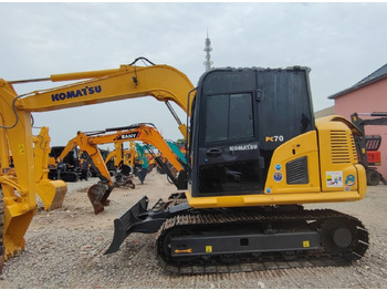 Mini escavadeira KOMATSU PC70-8