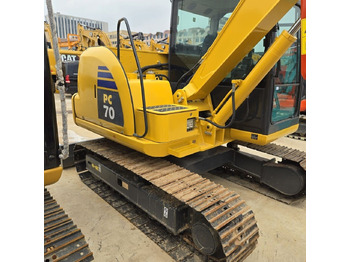 Mini escavadeira KOMATSU PC70-8
