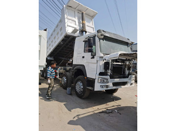 Camião basculante SINOTRUK HOWO