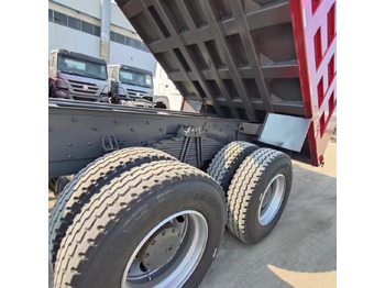 Camião basculante SINOTRUK HOWO