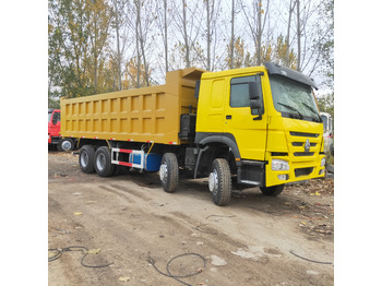 Camião basculante SINOTRUK HOWO: foto 2