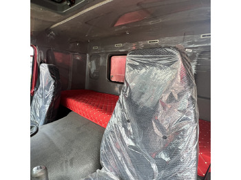 Camião basculante SINOTRUK HOWO