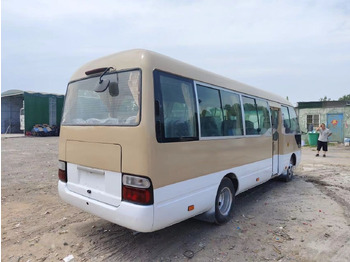Locação financeira de Toyota Coaster Toyota Coaster: foto 4