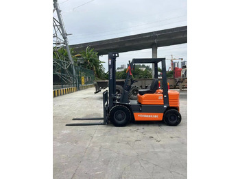 Empilhador a diesel TOYOTA FD 25
