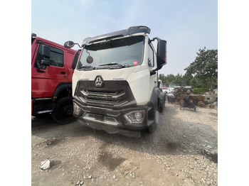 Tractor SINOTRUK HOHAN: foto 3