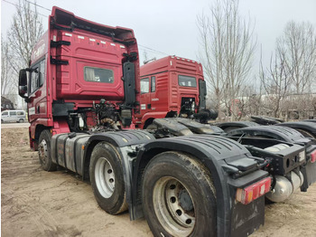 Tractor Shacman X5000: foto 2