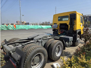 Tractor SINOTRUK HOWO