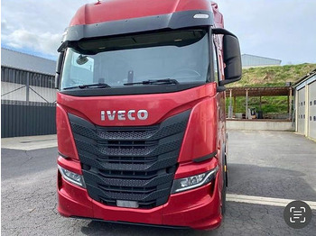 Tractor IVECO S-WAY