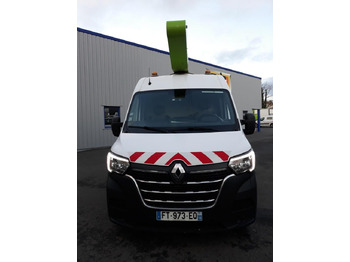 Caminhão com plataforma aérea RENAULT Master