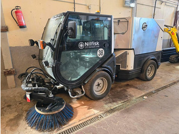 Varredora urbana NILFISK