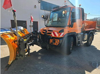 Veículo limpa-neves UNIMOG