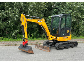 Mini escavadeira JCB 8030