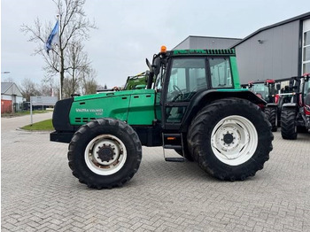 Trator VALTRA 8000
