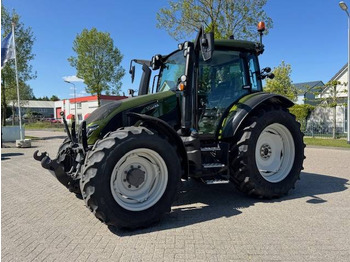 Trator VALTRA