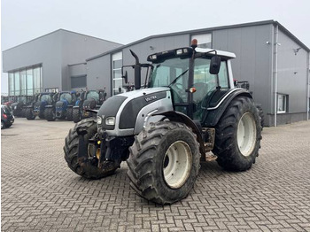 Trator VALTRA N141