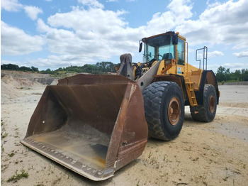 Pá carregadora de rodas VOLVO L150E