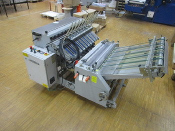 Máquina de dobrar papel