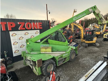 Empilhador telescópico MERLO