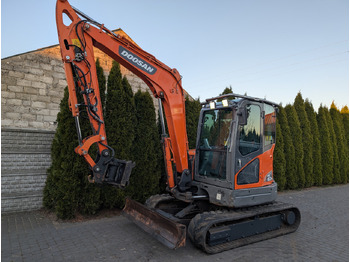 Escavadeira DOOSAN DX60