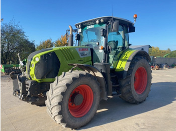 Trator CLAAS Arion 640