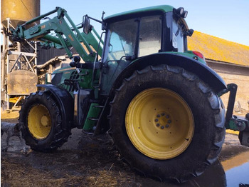 Trator JOHN DEERE 6115M