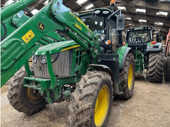Trator JOHN DEERE 6120M