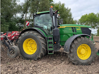 Trator JOHN DEERE 6R 250