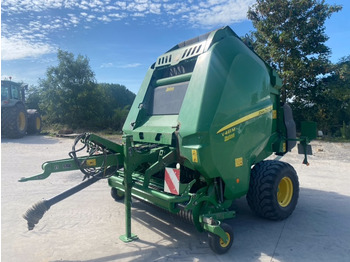 Enfardadeira de fardos redondos JOHN DEERE