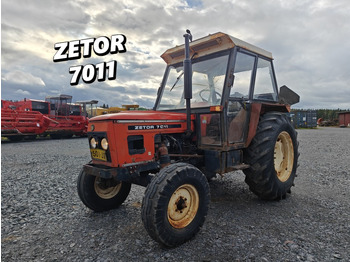 Trator ZETOR