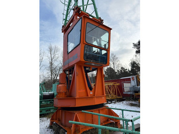 Guindaste de torre LIEBHERR