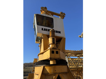 Guindaste de torre LIEBHERR