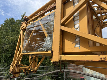Grua automontante LIEBHERR