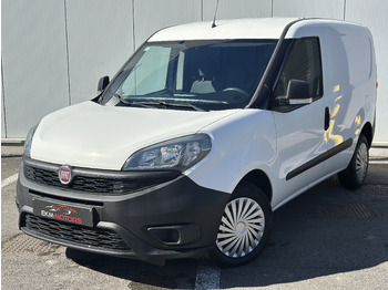 Furgão compacto FIAT Doblo