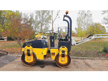 Compactador pequeno de asfalto BOMAG BW 125 ADH: foto 4