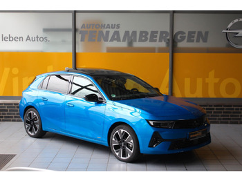 Sedan OPEL