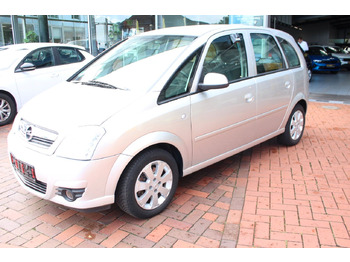 Sedan OPEL