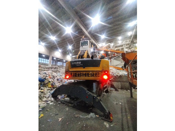 Manipulador de material Liebherr LH22 M Litronic: foto 2