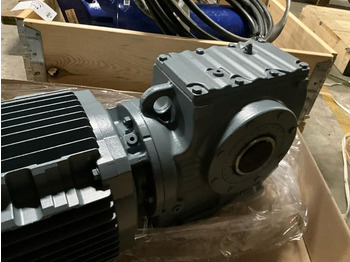 Máquina de construção Sew SA77 DRN 132M4: foto 4