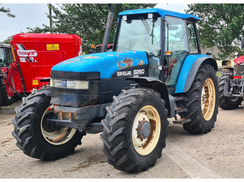 Trator New Holland 8260, Rangecommand: foto 2